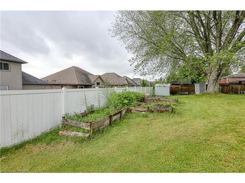 33 North Street W, Tillsonburg, ON - Outdoor With Backyard