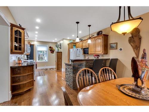 10 Sanders Street, Tillsonburg, ON - Indoor Photo Showing Dining Room