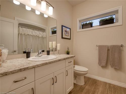 44 Lark Street, Tillsonburg, ON - Indoor Photo Showing Bathroom