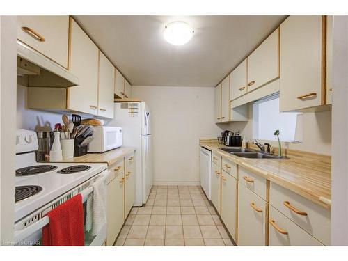 611-1510 Richmond Street, London, ON - Indoor Photo Showing Kitchen With Double Sink