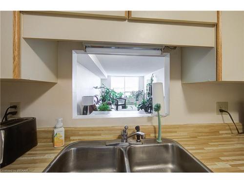 611-1510 Richmond Street, London, ON - Indoor Photo Showing Kitchen With Double Sink