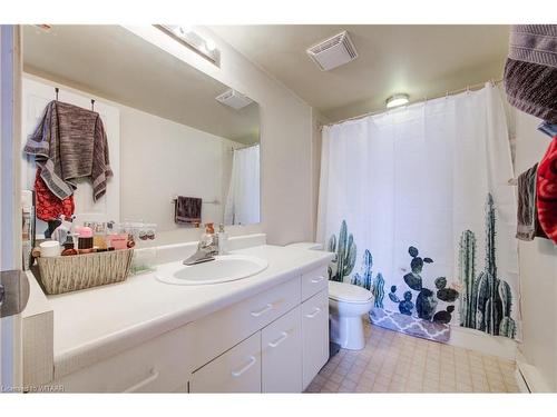 611-1510 Richmond Street, London, ON - Indoor Photo Showing Bathroom