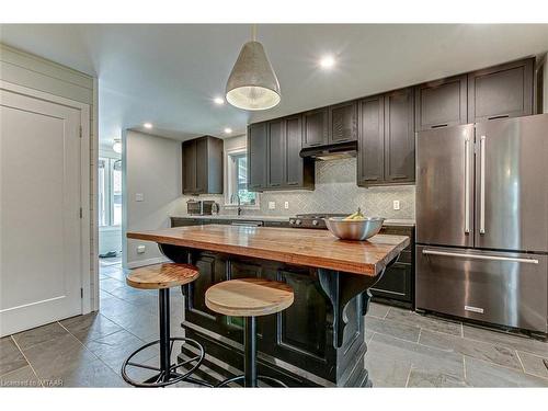 1736 Norfolk County Road 21, Norfolk County, ON - Indoor Photo Showing Kitchen