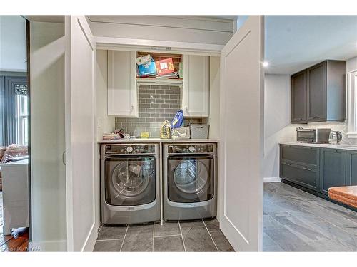 1736 Norfolk County Road 21, Norfolk County, ON - Indoor Photo Showing Laundry Room