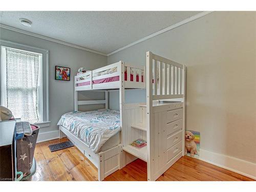 1736 Norfolk County Road 21, Norfolk County, ON - Indoor Photo Showing Bedroom