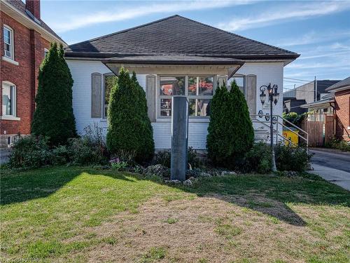 590 Adelaide Street, Woodstock, ON - Outdoor