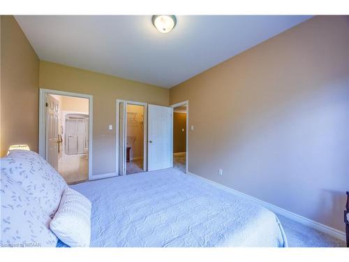 8-99 King Street, Tillsonburg, ON - Indoor Photo Showing Bedroom