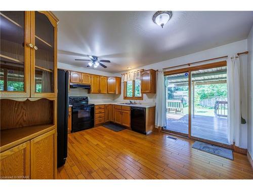 15 Gibson Drive, Tillsonburg, ON - Indoor Photo Showing Kitchen