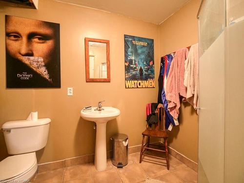 150 Fairview Crescent, Woodstock, ON - Indoor Photo Showing Bathroom