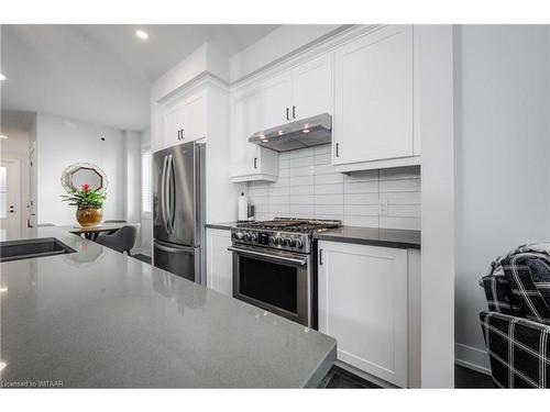 18-297 Whiting Street, Ingersoll, ON - Indoor Photo Showing Kitchen With Stainless Steel Kitchen With Double Sink With Upgraded Kitchen