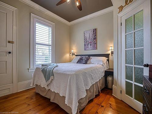 126 King Street E, Ingersoll, ON - Indoor Photo Showing Bedroom