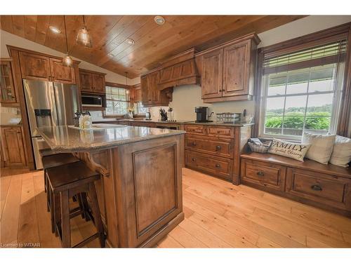 1442 Norfolk Cty Rd 28, Norfolk County, ON - Indoor Photo Showing Kitchen