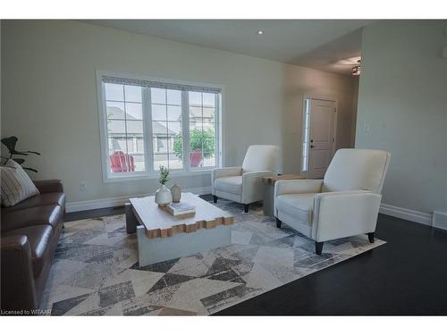 13 Cynthia Avenue, Mount Elgin, ON - Indoor Photo Showing Living Room