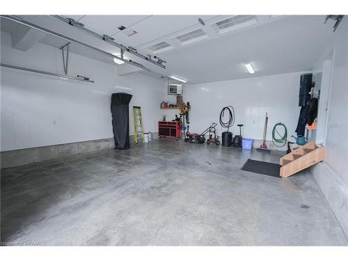 13 Cynthia Avenue, Mount Elgin, ON - Indoor Photo Showing Garage