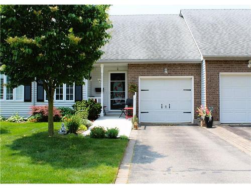 40 Jackson Court, Tillsonburg, ON - Outdoor With Facade