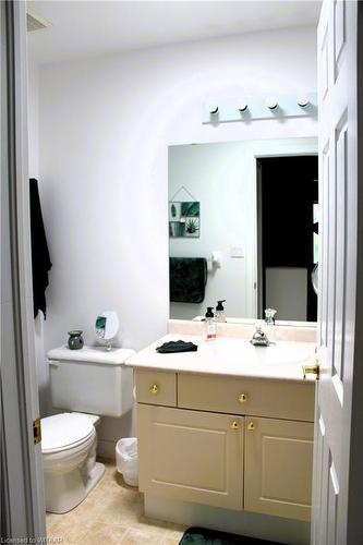 40 Jackson Court, Tillsonburg, ON - Indoor Photo Showing Bathroom