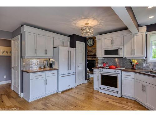 244 Falcon Drive, Woodstock, ON - Indoor Photo Showing Kitchen
