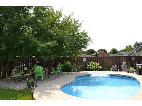 3 Kamps Crescent, Tillsonburg, ON - Outdoor With In Ground Pool With Backyard