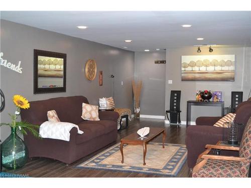 3 Kamps Crescent, Tillsonburg, ON - Indoor Photo Showing Living Room