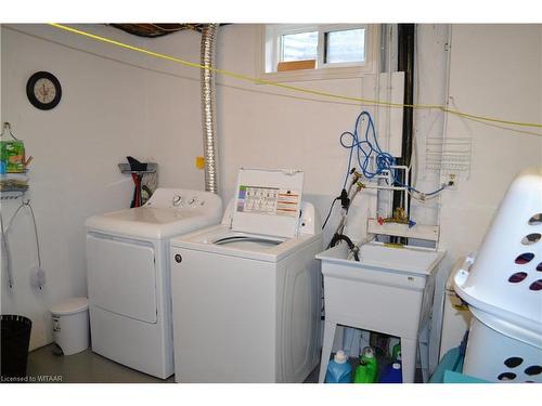 3 Kamps Crescent, Tillsonburg, ON - Indoor Photo Showing Laundry Room