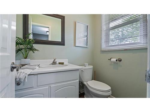 584132 Beachville Road, Ingersoll, ON - Indoor Photo Showing Bathroom