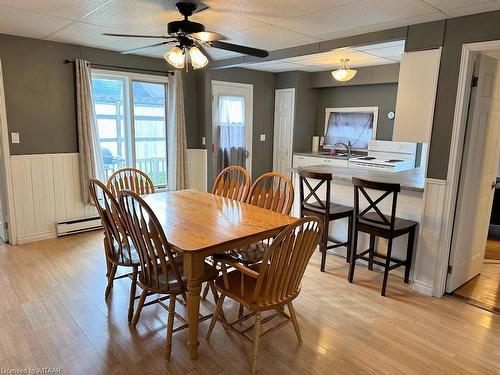 11 Walter Street, Turkey Point, ON - Indoor Photo Showing Dining Room