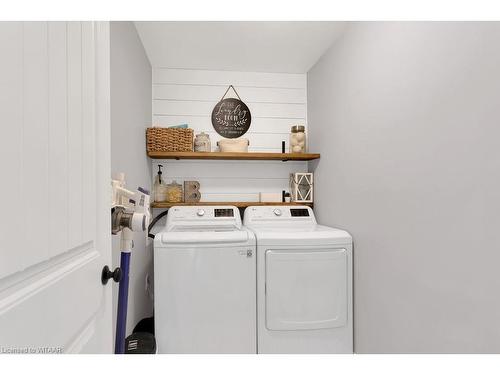 246 Kensington Avenue, Ingersoll, ON - Indoor Photo Showing Laundry Room