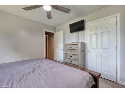 46 Laurel Crescent, Ingersoll, ON - Indoor Photo Showing Bedroom