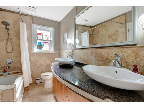 70 Highland Crescent, Cambridge, ON - Indoor Photo Showing Bathroom