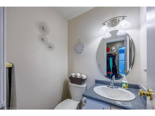 25-409 Thompson Road, London, ON - Indoor Photo Showing Bathroom