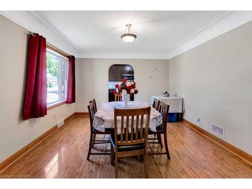 25 Elgin Street, Tillsonburg, ON - Indoor Photo Showing Dining Room