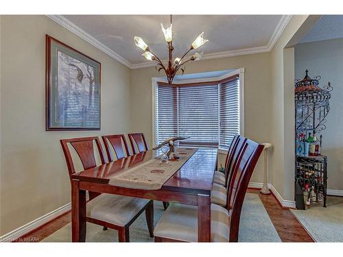 6 Seneca Place, Woodstock, ON - Indoor Photo Showing Dining Room