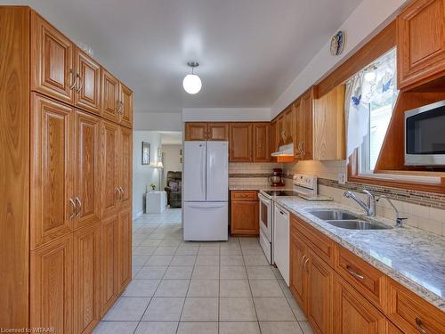 10 Pinehurst Drive, Woodstock, ON - Indoor Photo Showing Kitchen With Double Sink