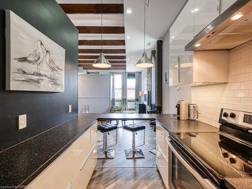 2-12 King Street W, Ingersoll, ON - Indoor Photo Showing Kitchen