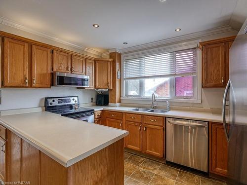 213 Delatre Street, Woodstock, ON - Indoor Photo Showing Kitchen With Double Sink