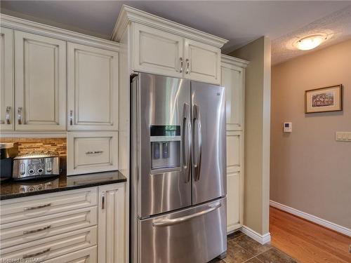 545 Lansdowne Avenue, Woodstock, ON - Indoor Photo Showing Kitchen With Stainless Steel Kitchen