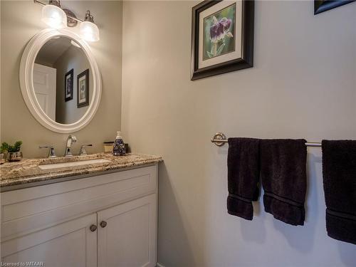 545 Lansdowne Avenue, Woodstock, ON - Indoor Photo Showing Bathroom