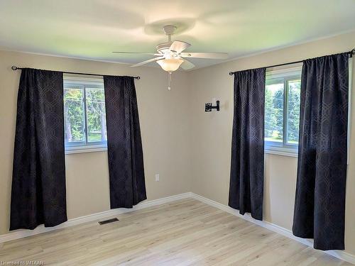 23 Tillson Avenue, Tillsonburg, ON - Indoor Photo Showing Bedroom