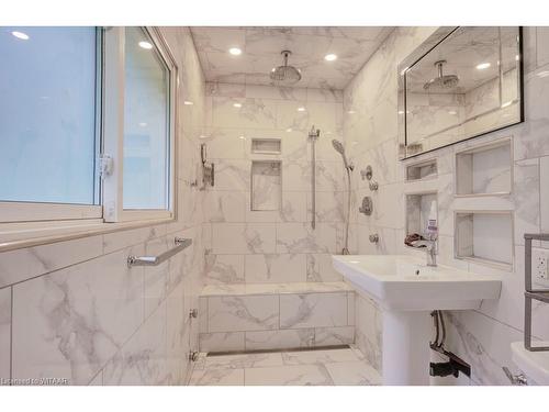 164197 Brownsville Road, Tillsonburg, ON - Indoor Photo Showing Bathroom