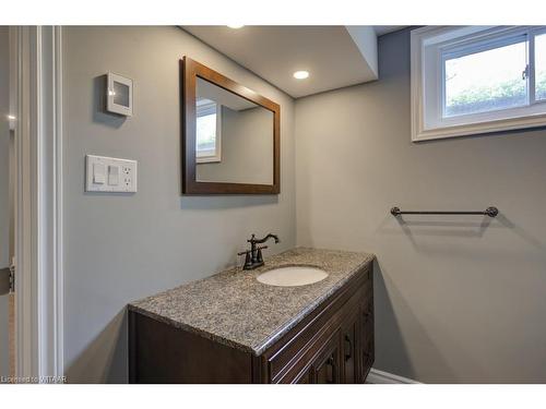 164197 Brownsville Road, Tillsonburg, ON - Indoor Photo Showing Bathroom