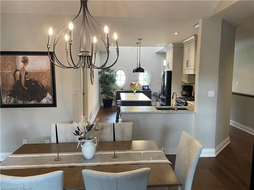 202-5 Wood Haven Drive, Tillsonburg, ON - Indoor Photo Showing Dining Room