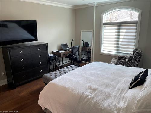 202-5 Wood Haven Drive, Tillsonburg, ON - Indoor Photo Showing Bedroom