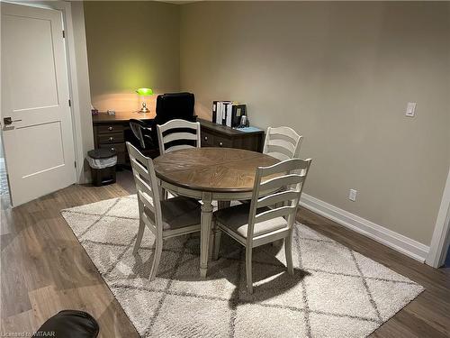 202-5 Wood Haven Drive, Tillsonburg, ON - Indoor Photo Showing Dining Room