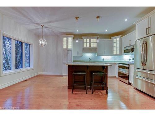 103-5 Wood Haven Drive, Tillsonburg, ON - Indoor Photo Showing Kitchen With Upgraded Kitchen