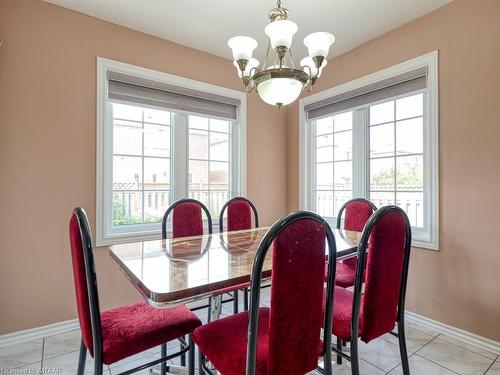 7 Duggan Drive, Brampton, ON - Indoor Photo Showing Dining Room