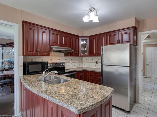 7 Duggan Drive, Brampton, ON - Indoor Photo Showing Kitchen With Double Sink