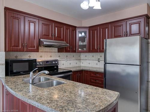 7 Duggan Drive, Brampton, ON - Indoor Photo Showing Kitchen With Double Sink