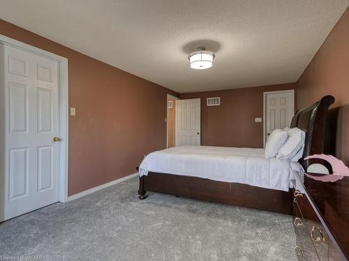 7 Duggan Drive, Brampton, ON - Indoor Photo Showing Bedroom