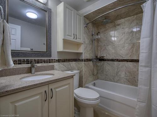 7 Duggan Drive, Brampton, ON - Indoor Photo Showing Bathroom