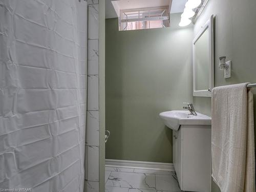 7 Duggan Drive, Brampton, ON - Indoor Photo Showing Bathroom